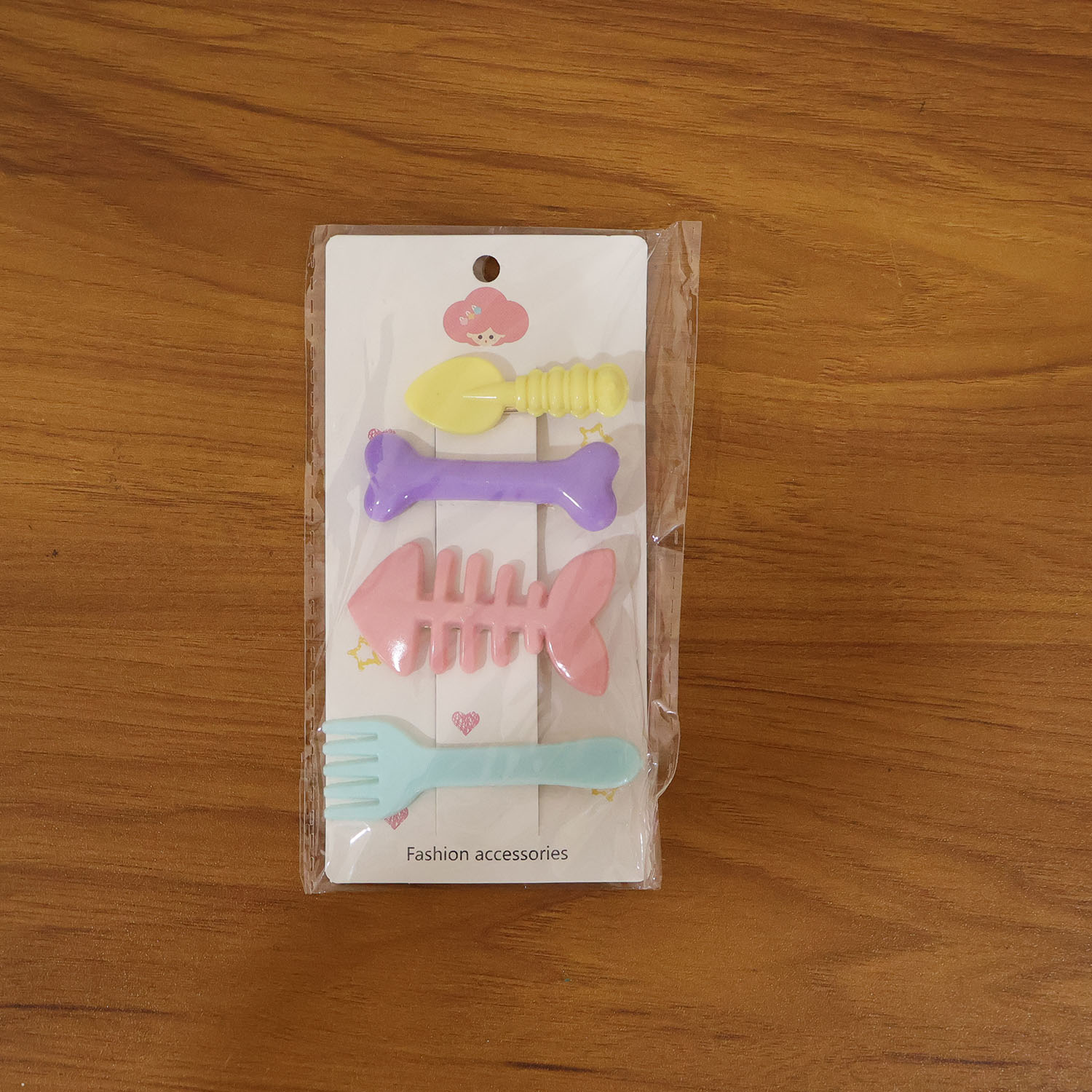 Cute Cartoon Shape Hair Clips (4 Pc)