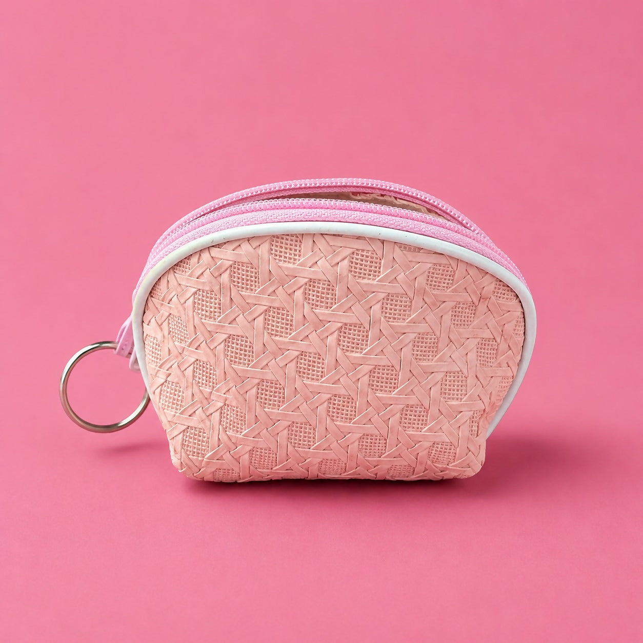 Mini coin pouch with keyring attached