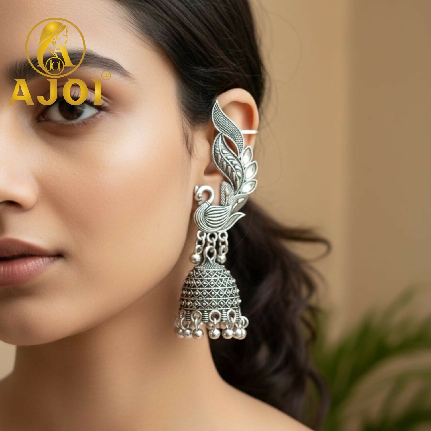 Regal Swan Motif Earrings