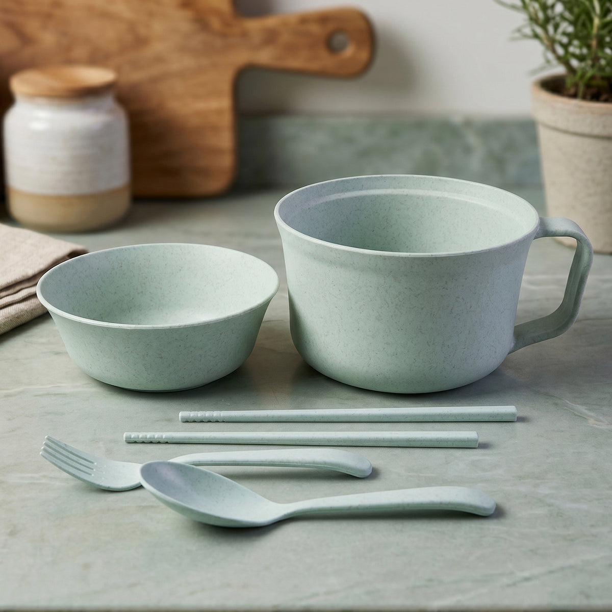 Stylish and lightweight wheat straw dinnerware for eco-conscious living