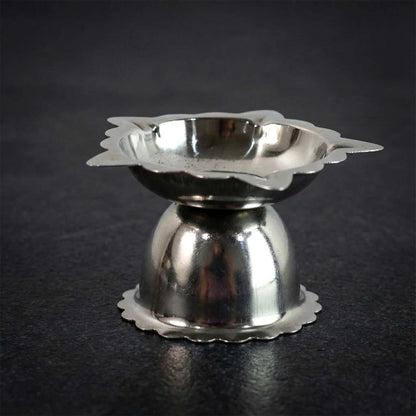 Stainless Steel Sunflower Design Diya Stand (Small Size / 1 Pc)