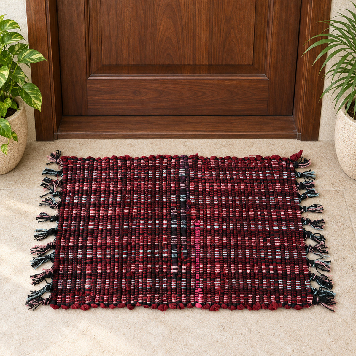 Soft Woven Decorative Floor Mat with Tassel Edges for Home (1 Pc, 59x37 Cm)