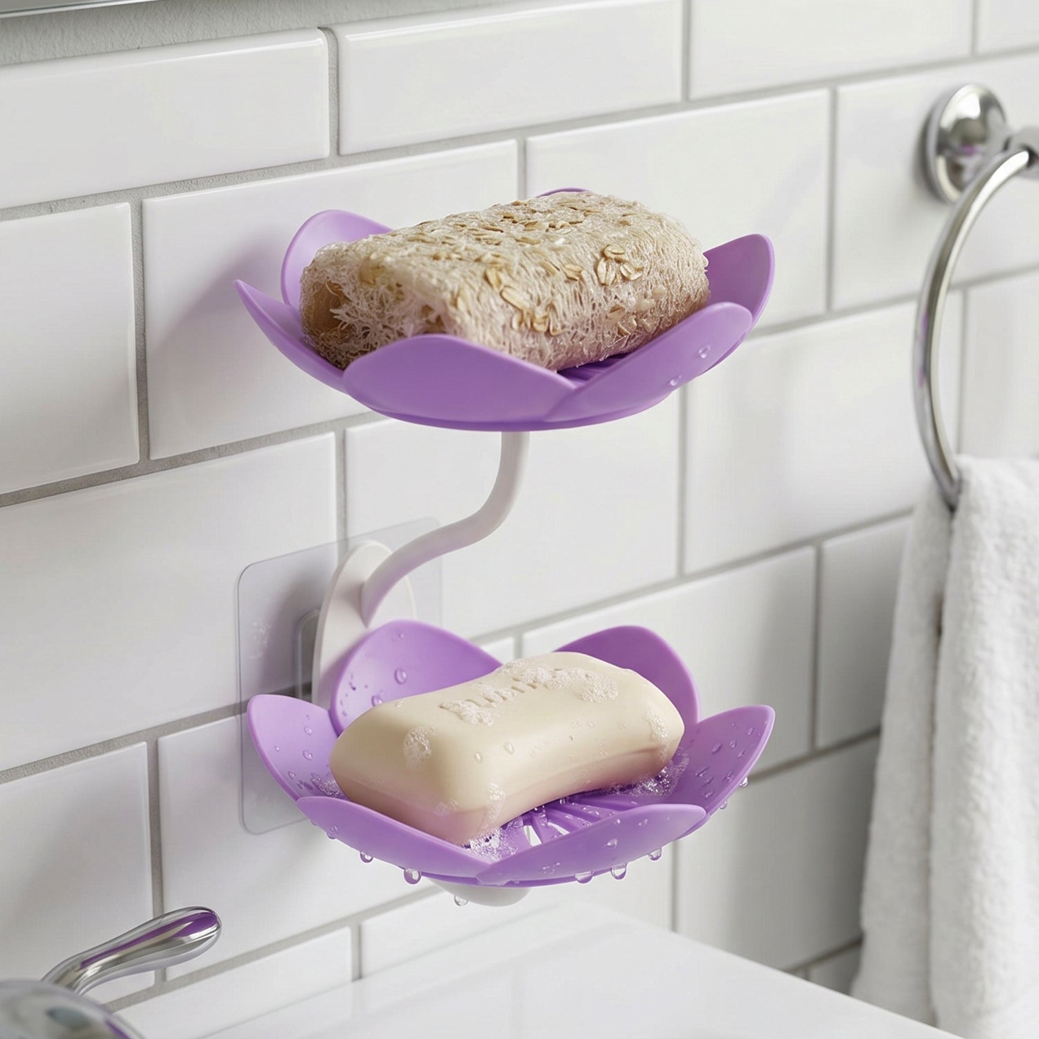Double layer soap dish detail
