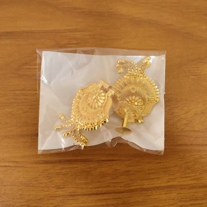 Handcrafted South Indian Heritage Gold Earrings with Intricate Leaf Motif and Classic Jhumka Dangles