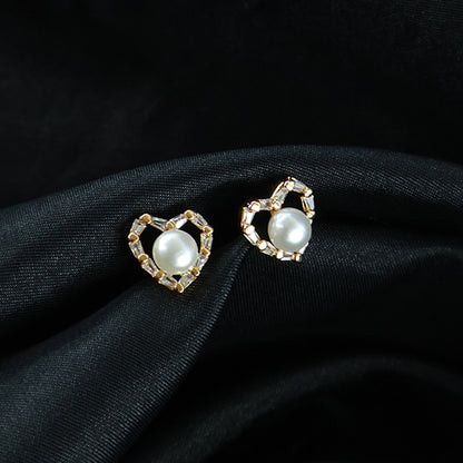 Charming Heart Shape Pearl and CZ Stone Stud Earrings for Women