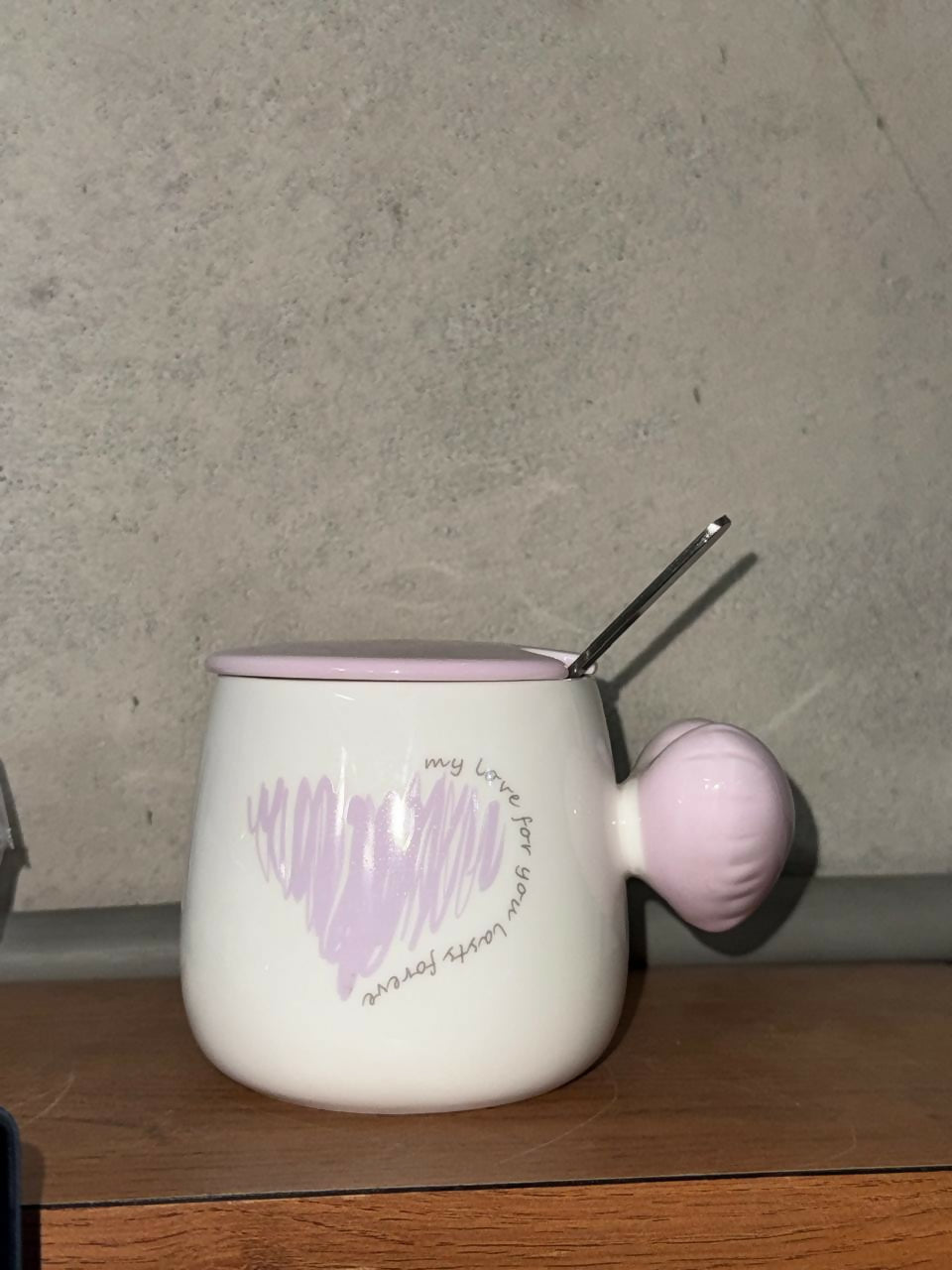 Cute Heart Handle Ceramic Mug with Lid | Premium Gift Mug for Coffee & Tea