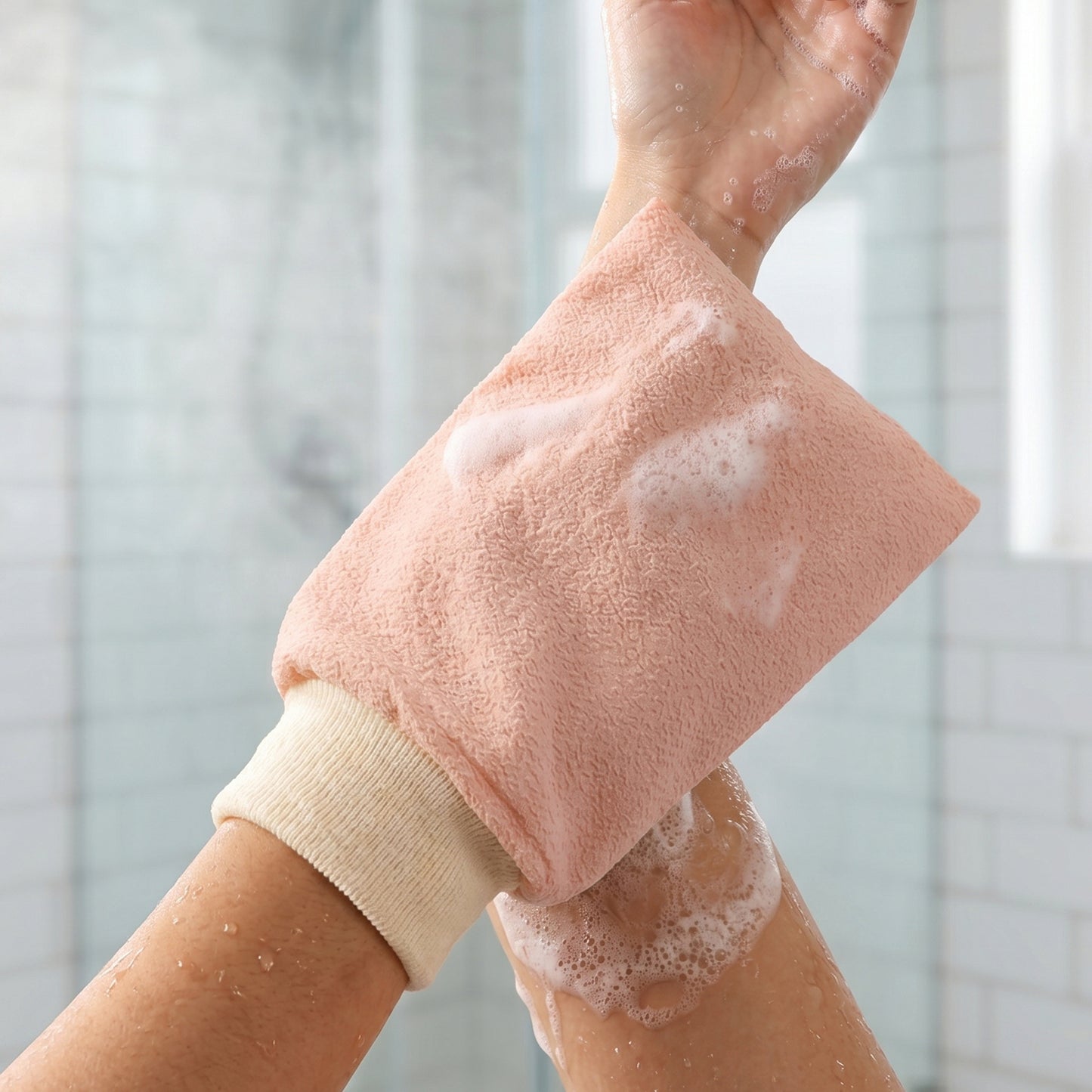 Exfoliating glove texture detail