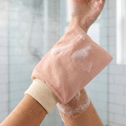 Exfoliating glove texture detail