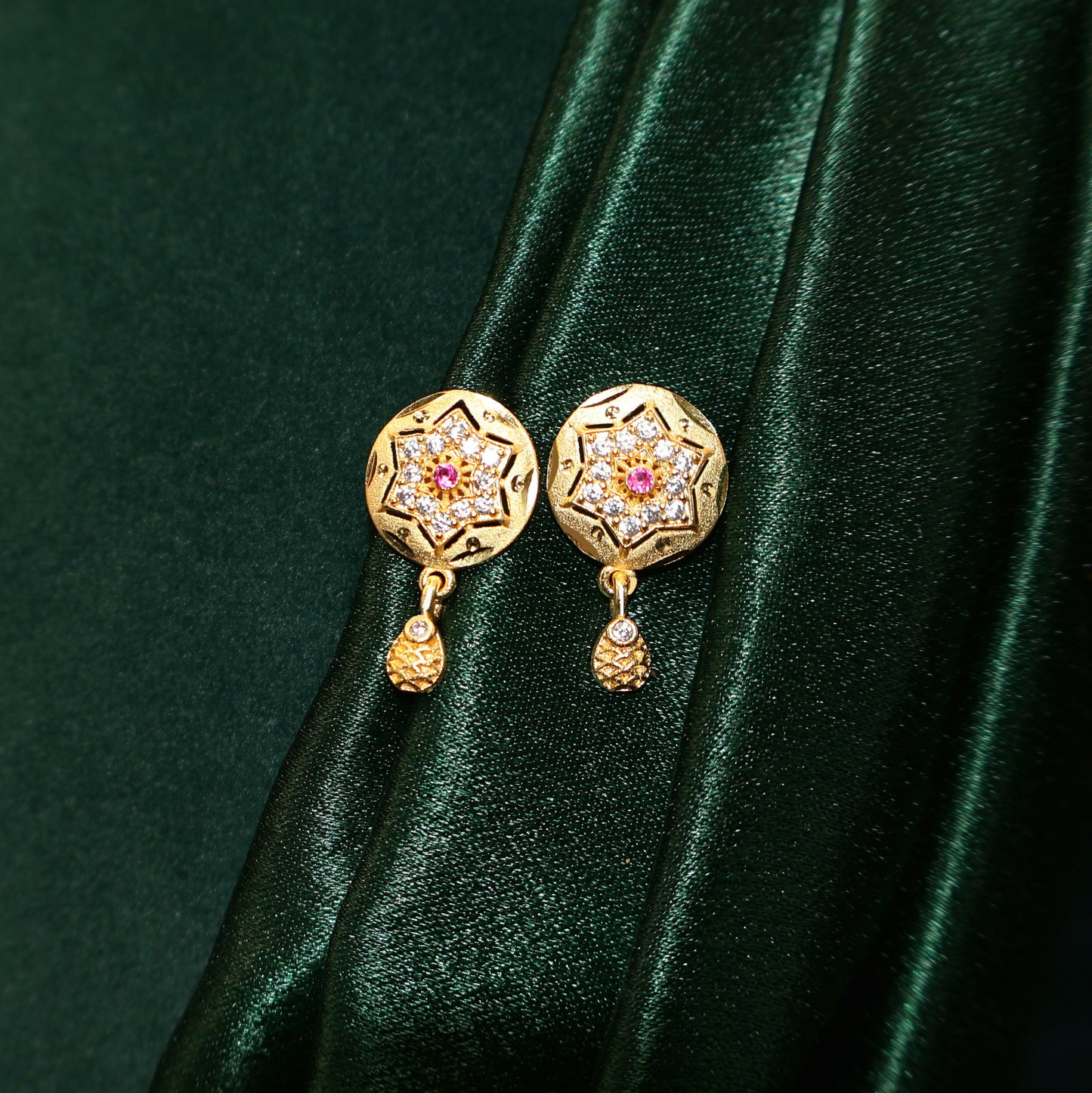 Gold Plated Star Pendant Forming Necklace Set with AD & Ruby Accents