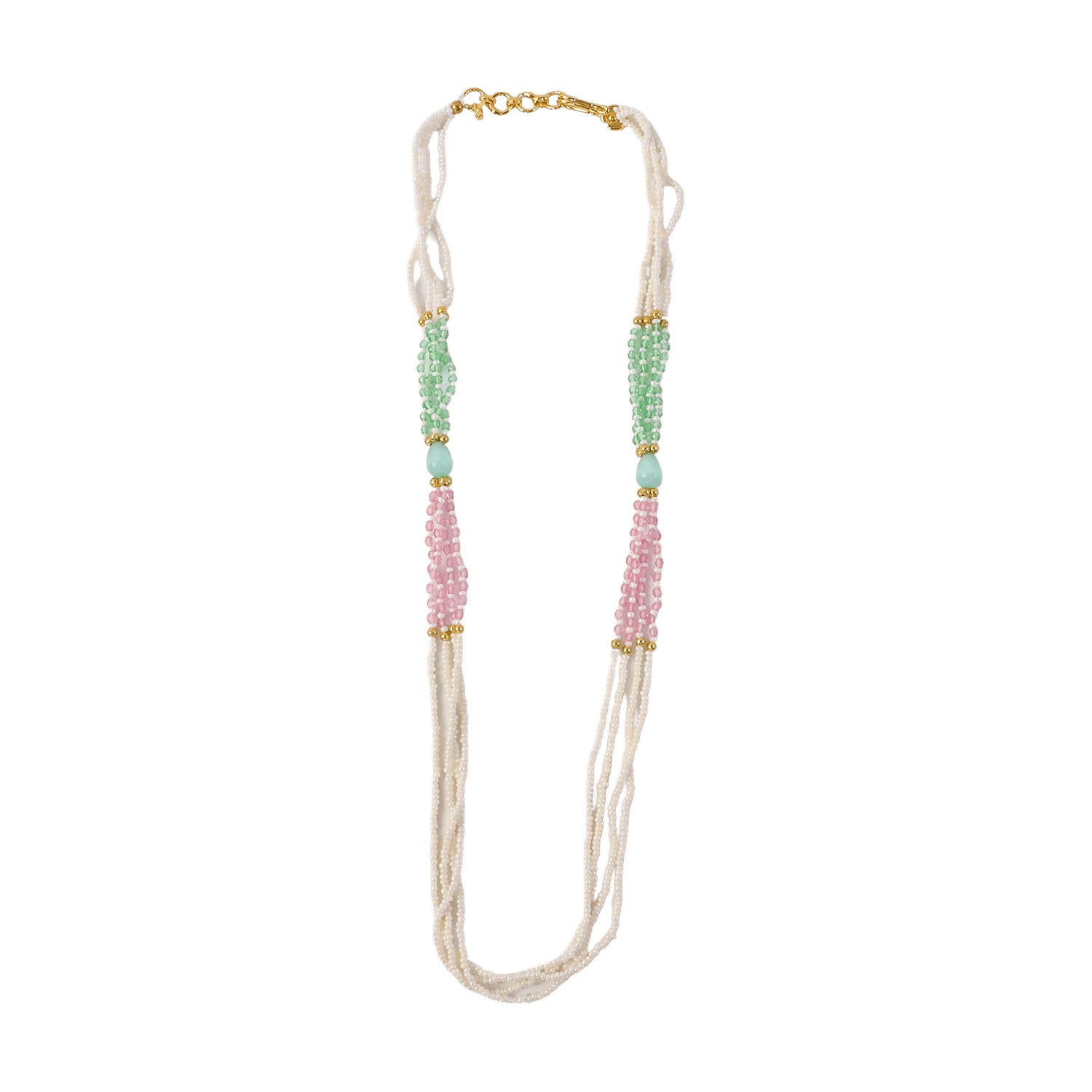 Multi-layered design of pearl mala necklace for sophisticated look