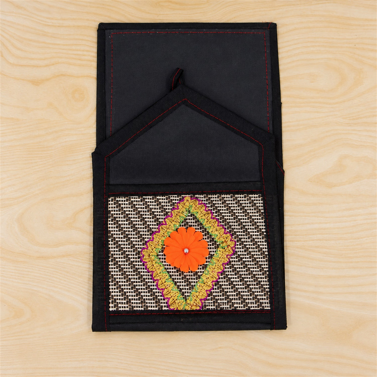 Foldable Hanging Organizer – 3 Pocket Wall Holder | Indo Glow