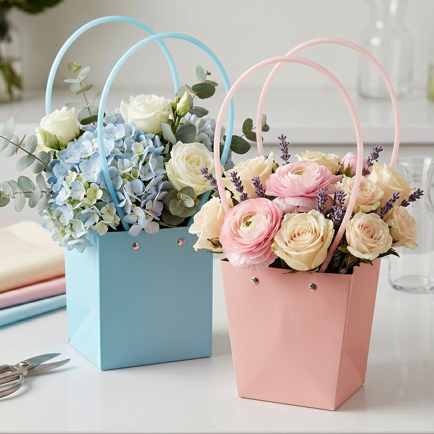 Foldable flower packaging bag handle