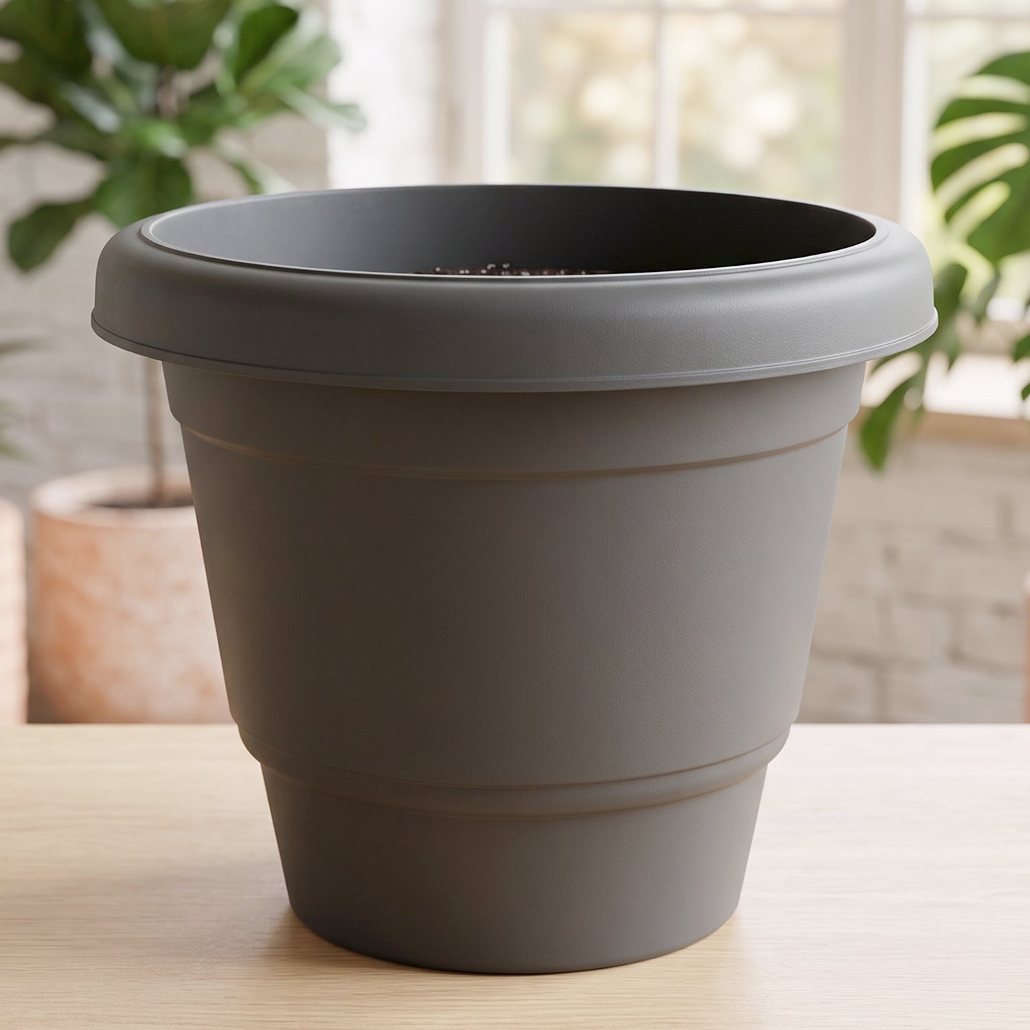Plastic Round Flower Pot Planter Set, Durable Gardening Pots with Rim (6 Pcs Set)