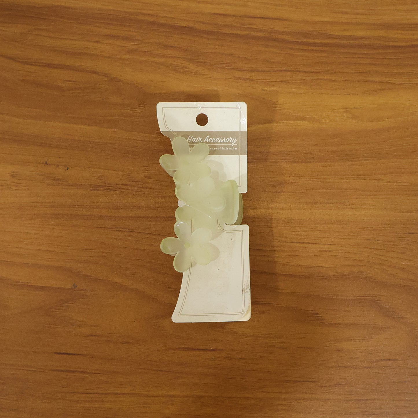 Elegant Floral Design Hair Claw Clip for Women (1 Pc)