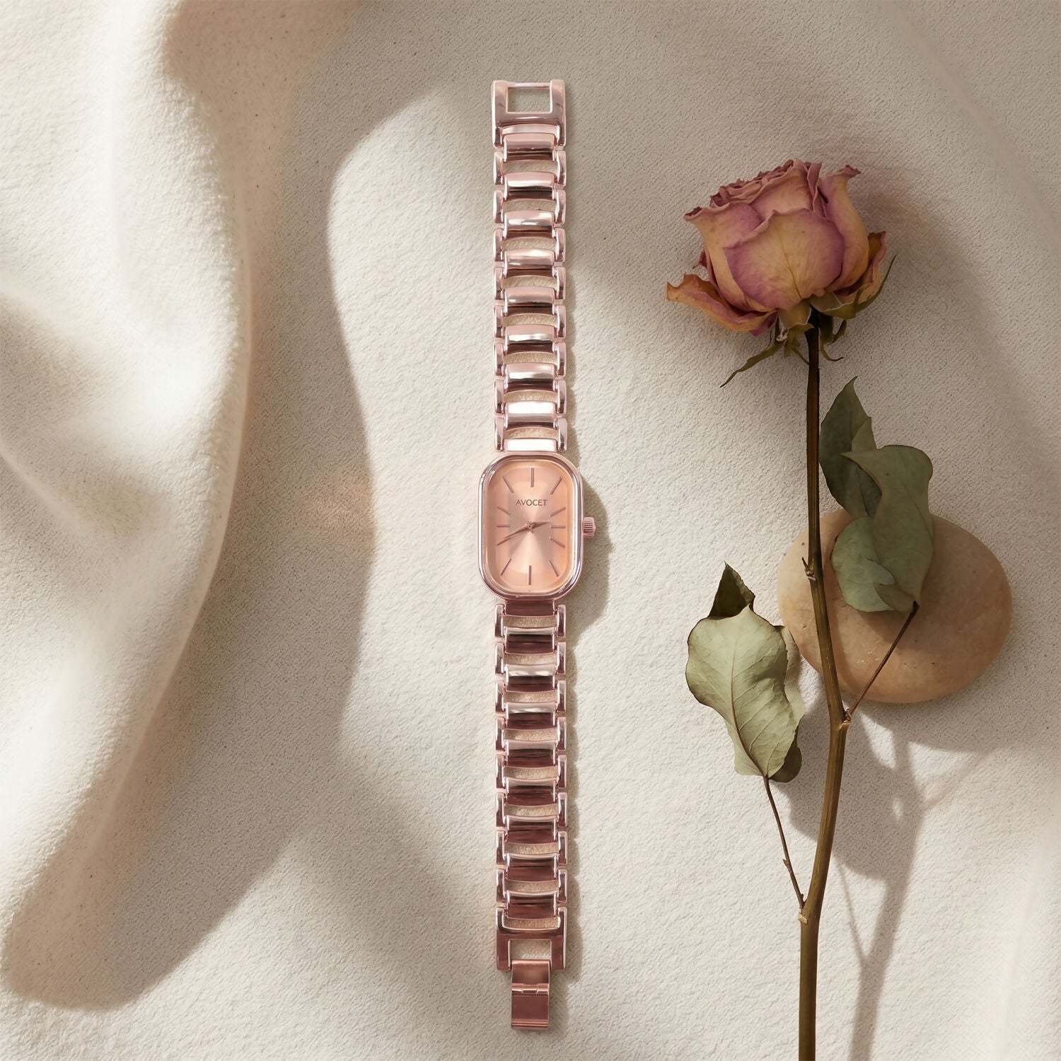 Elegant Rose Gold Rectangular Dial Women’s Watch with Premium Metal Strap