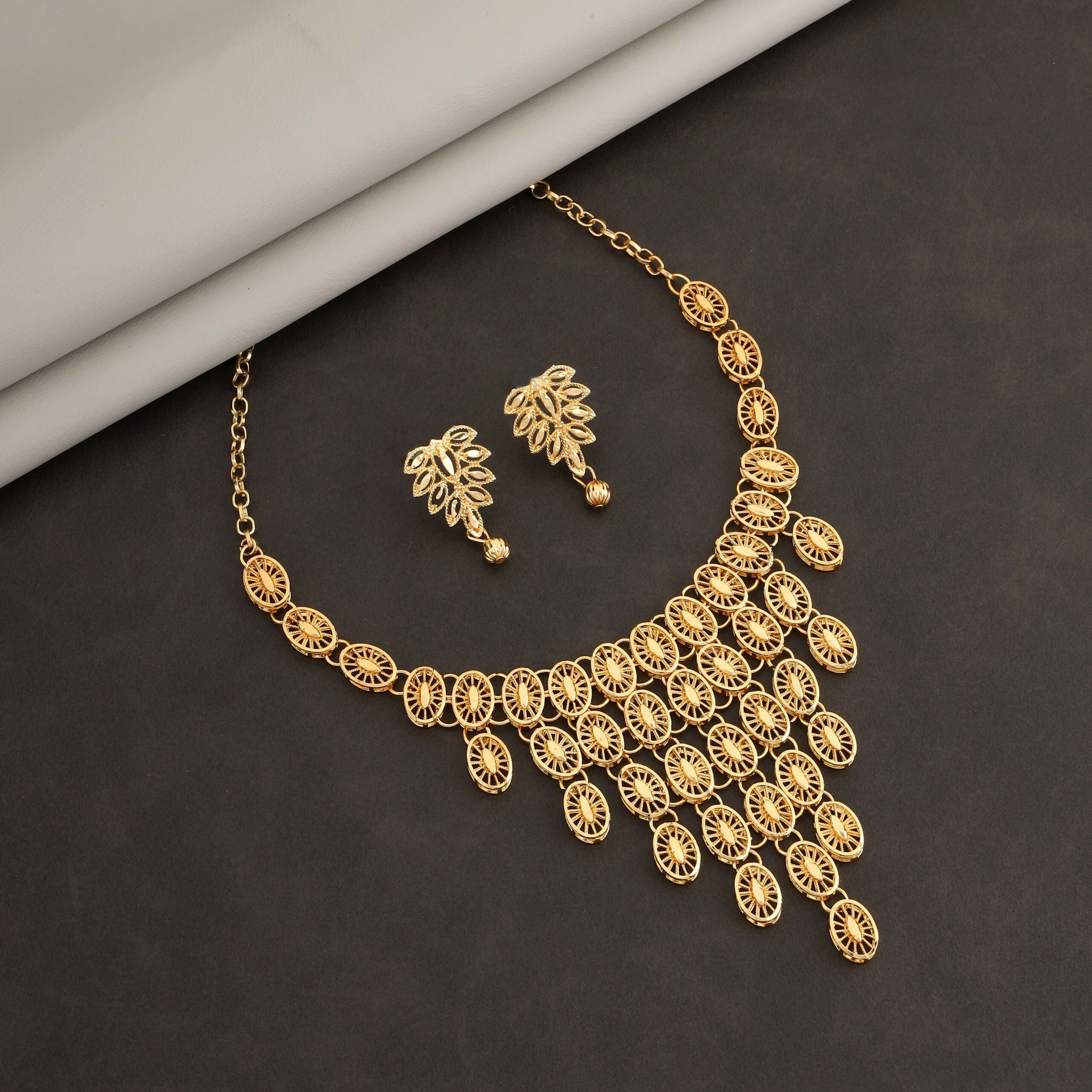Gold-Plated Filigree Necklace & Earrings Set – Elegant Handcrafted Design