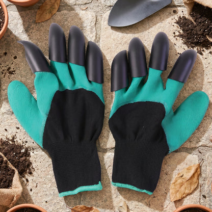 Gardening gloves suitable for outdoor use