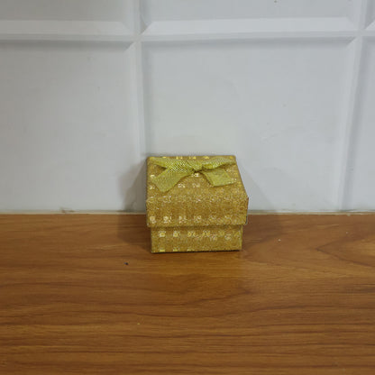 Gift box in a gifting setup