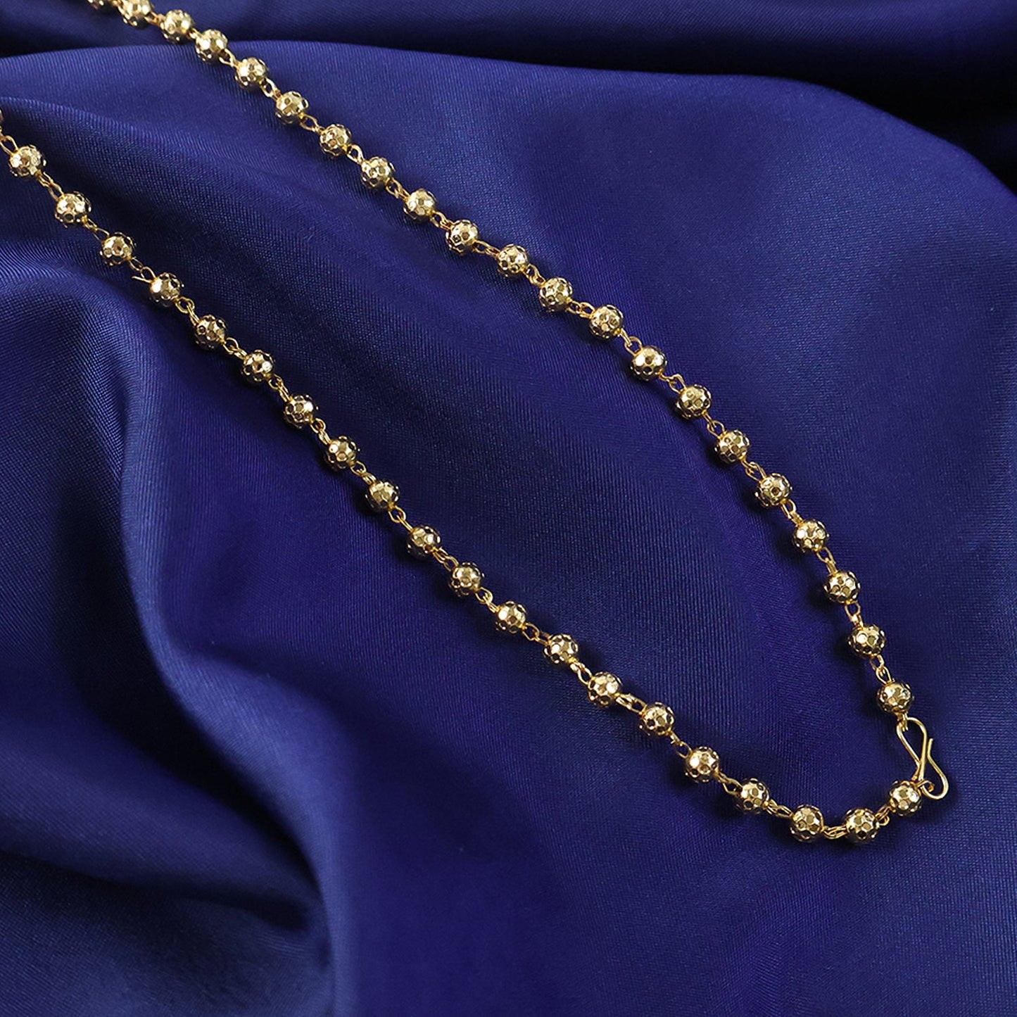 Gold Tone Beaded Necklace Chain – Elegant Classic Design for Women