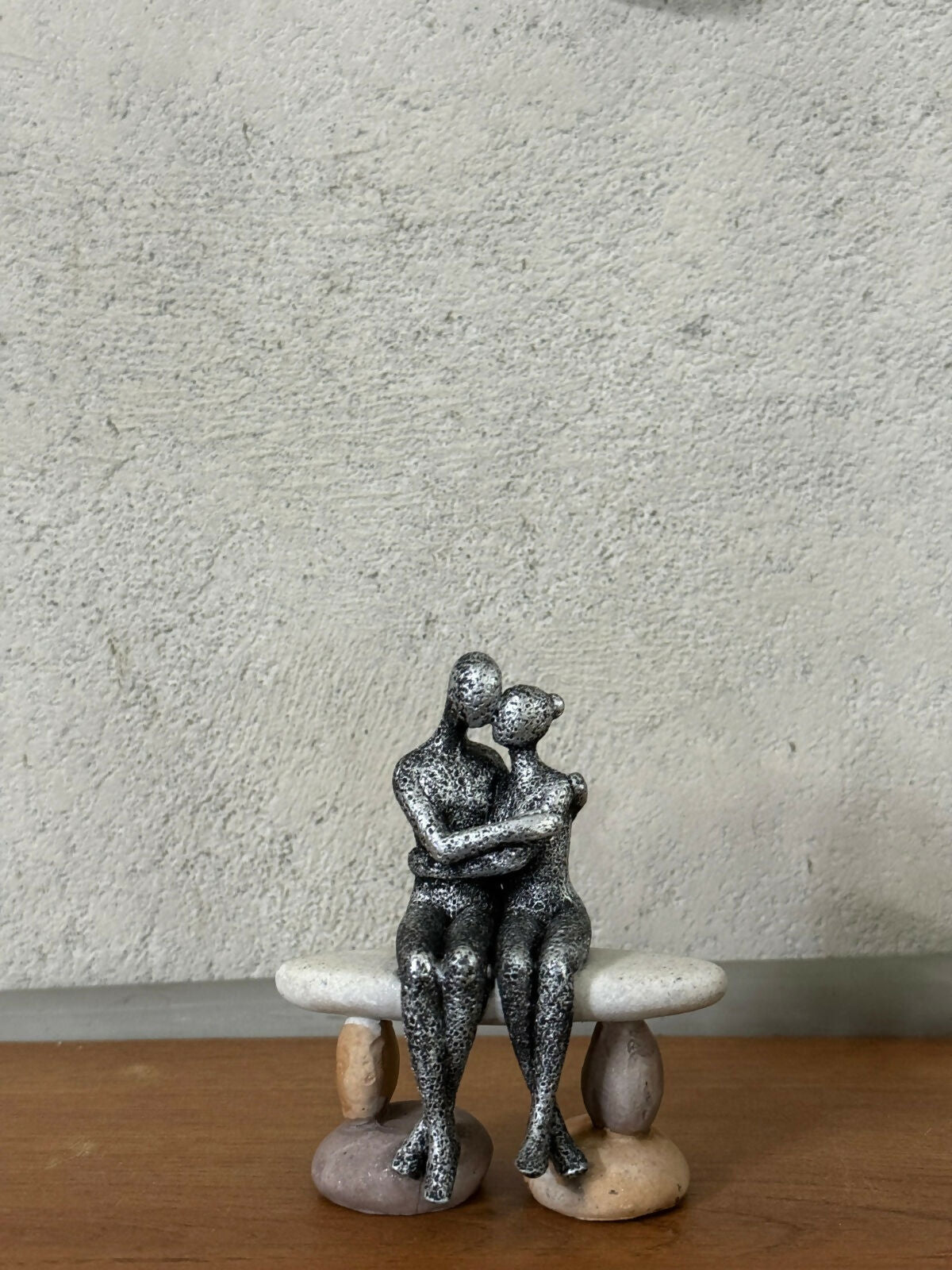 Romantic Couple Sitting on Bench Statue | Modern Love Showpiece for Home Decor