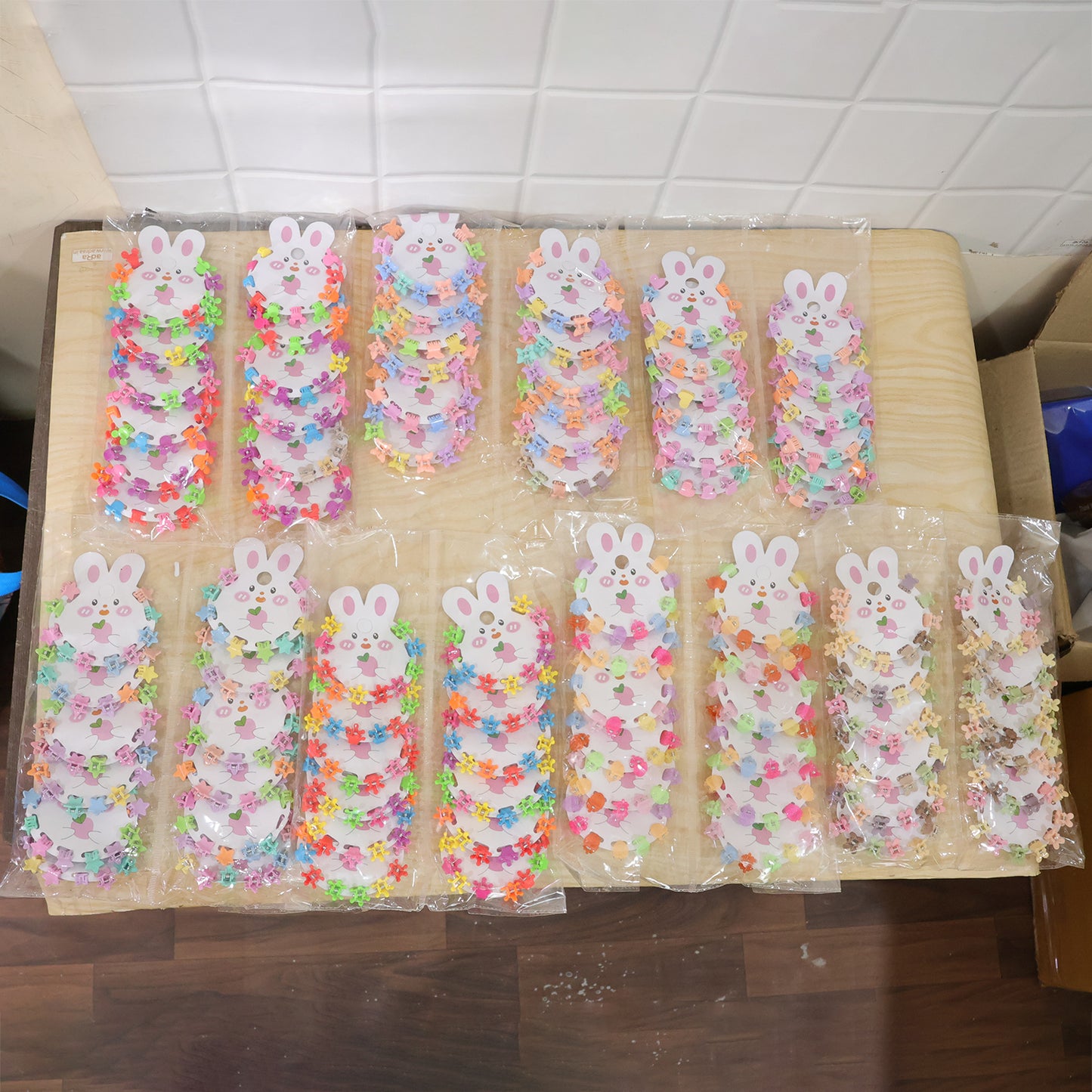 Mini Claw Hair Clips – 120-Piece Pastel Bear Set for Girls