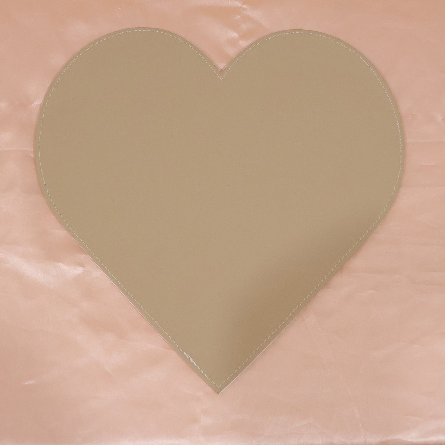 Heart Shape Board for Art – Crafting and Painting Blank Surface for DIY Projects (1 Pc)