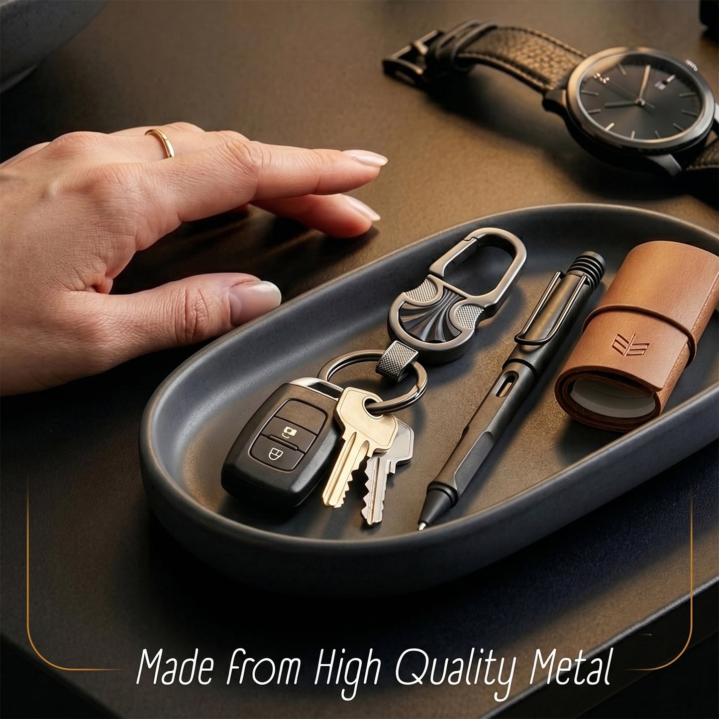 Stylish Metal Key Holder Keychain with Secure Lock Clip 1 Pc