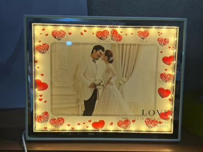 Romantic Heart-Themed LED Photo Frame for Couples | Warm Light Illuminated 5x7 Picture Frame with Red Heart Decorations | Anniversary, Wedding & Valentine Gift for Partner | Tabletop Decorative Night Lamp – USB Powered