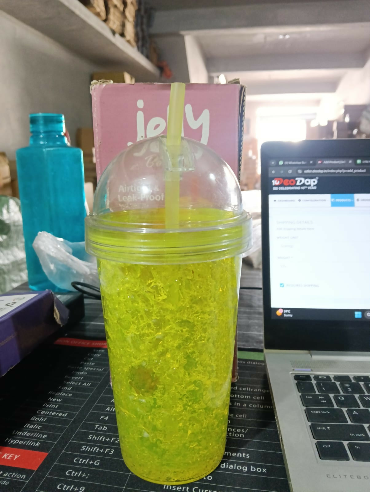 Jelly Sipper Bottle with Straw