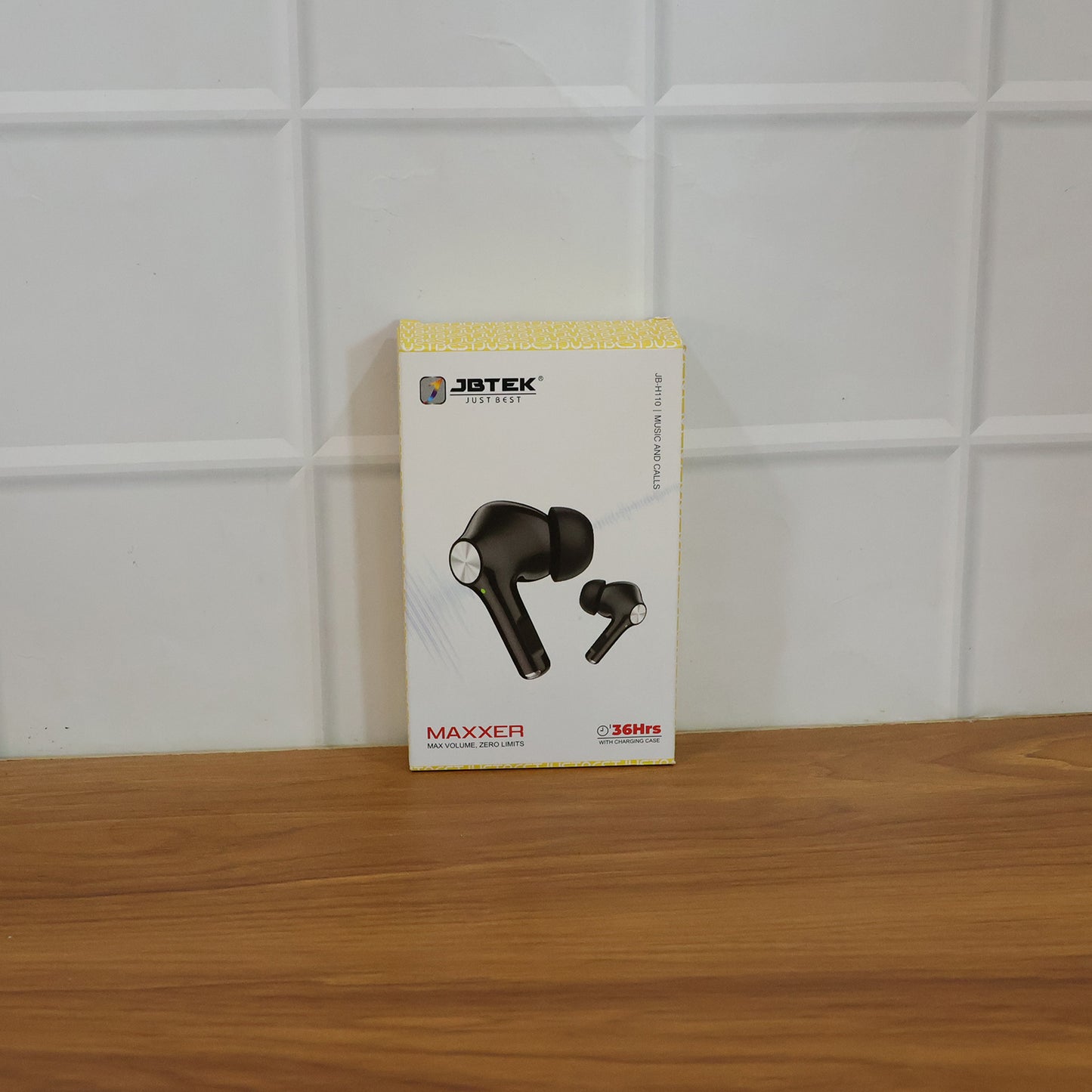 Wireless Bluetooth Earbuds with Charging Case Touch Control Deep Bass Earphones