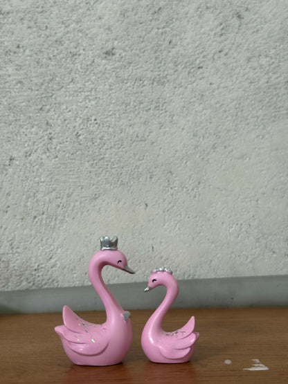 Royal Pink Swan Couple Decorative Showpiece – Romantic Home & Gift Decor