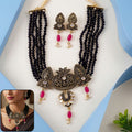 Ethnic Necklace Set – Elegant Design with Adjustable Threads