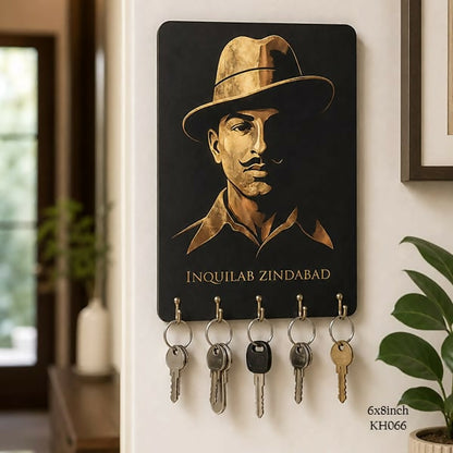 Bhagat Singh wooden key holder with 'Inquilab Zindabad' design, front view