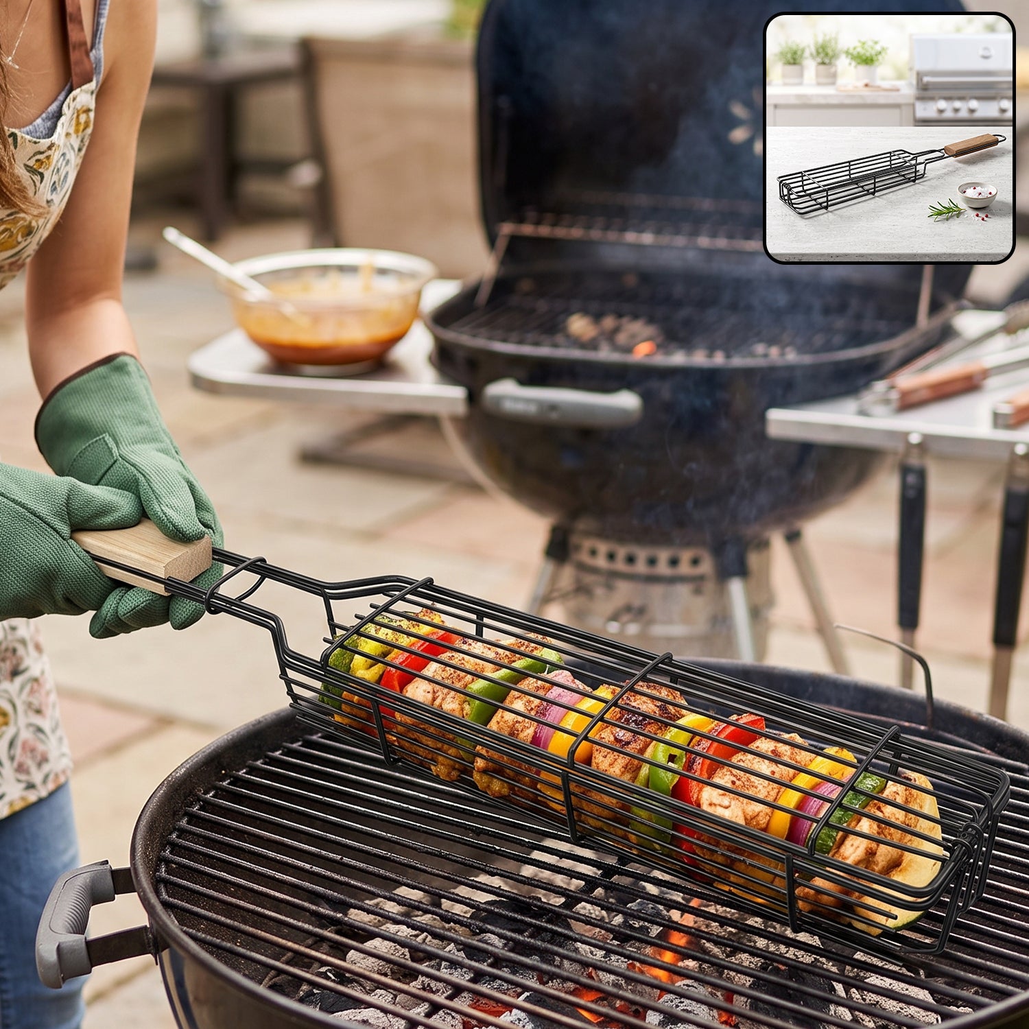 Metal Barbecue Grill Basket with Wooden Handle for BBQ Kebab Veggies (1 Set)