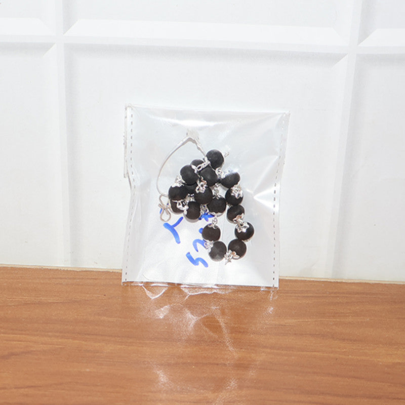 Karungali Bead Bracelet with Silver Finish Links for Daily Wear