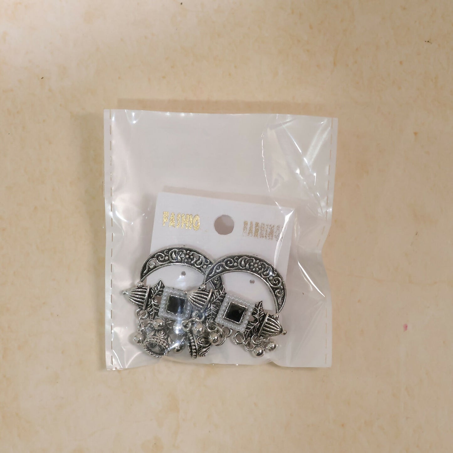 Earrings 01- live