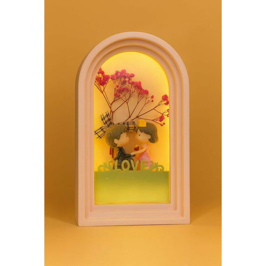 Romantic Couple LED Night Light with Dried Flower Decoration and LOVE Sign – Elegant Decorative Table Lamp for Bedroom, Living Room, Anniversary, Wedding & Valentine’s Day Gifting