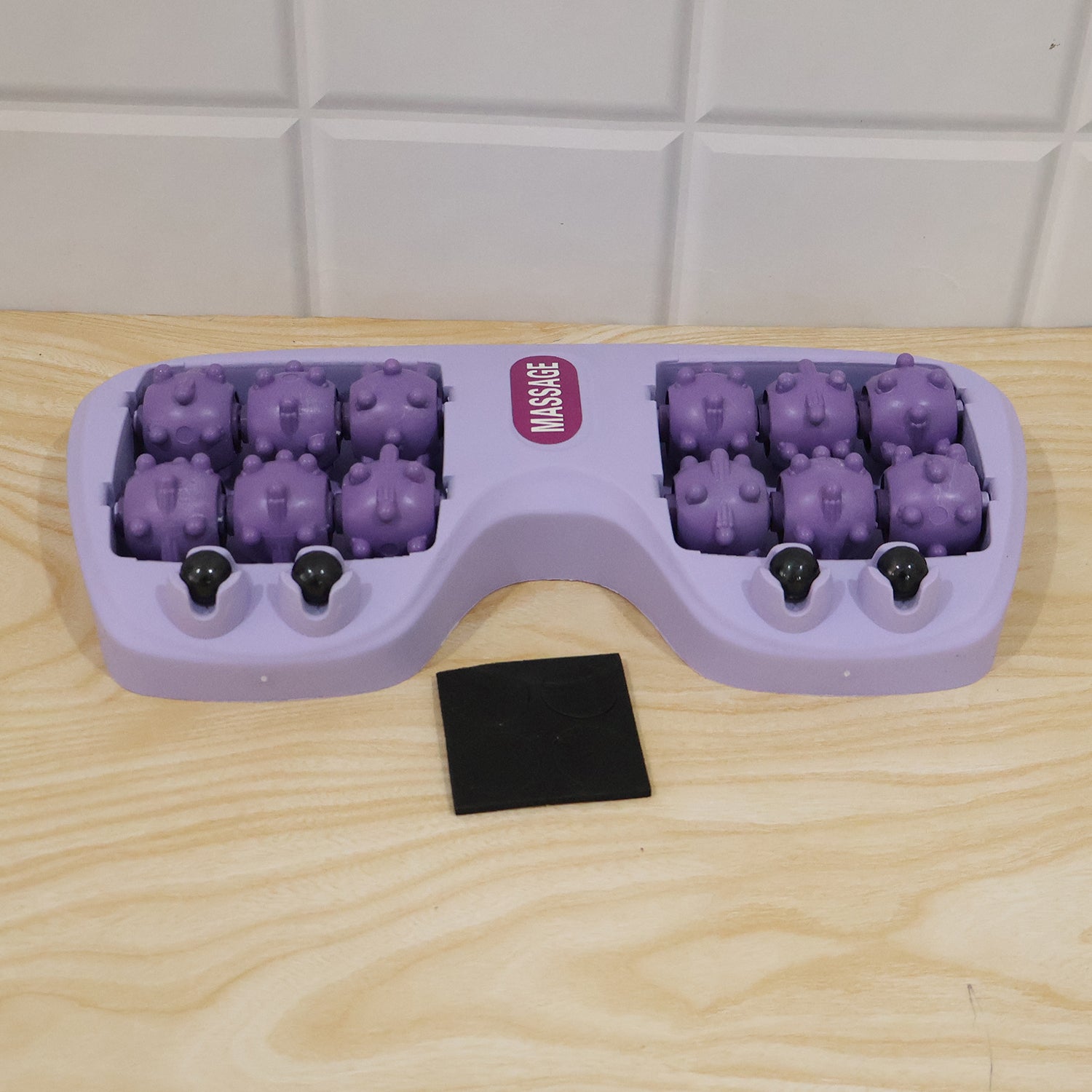 Manual Plastic Roller Foot Massager with Acupressure Nodes for Both Feet (1 Pc)