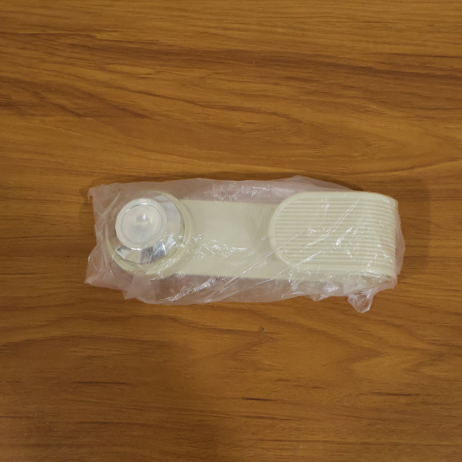 kitchen lid support clip