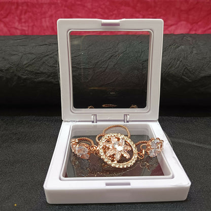 Graceful AD Bracelet with flower motif for women