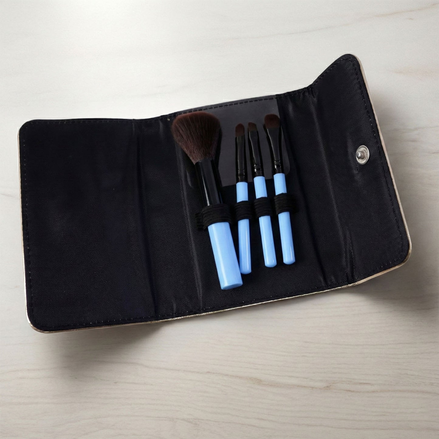 4-in-1 Professional Makeup Brush Set (1 Pc)