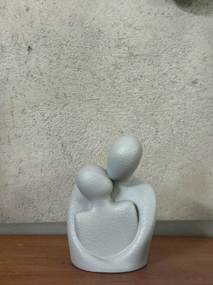 Abstract Couple Embracing Sculpture Showpiece for Home Decor Gift