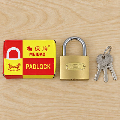 Display of solid imitation copper lock.