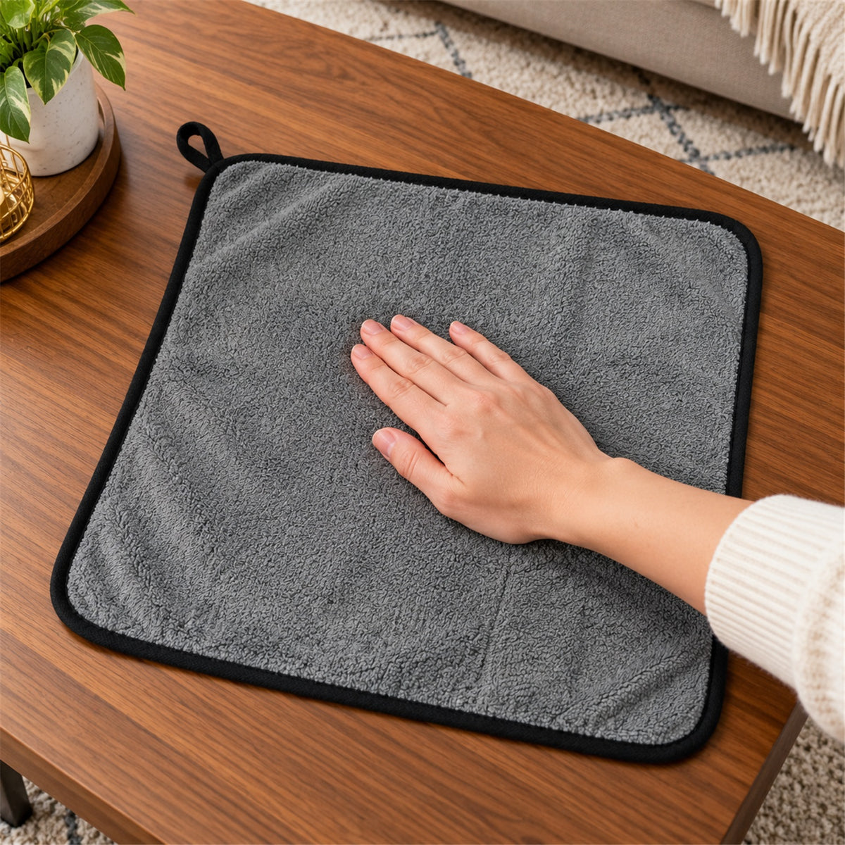 Microfiber Cleaning Cloth – Soft, Highly Absorbent & Reusable (1 Pc, 40x40 Cm)