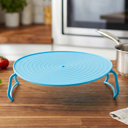 Compact microwave heating tray with stand