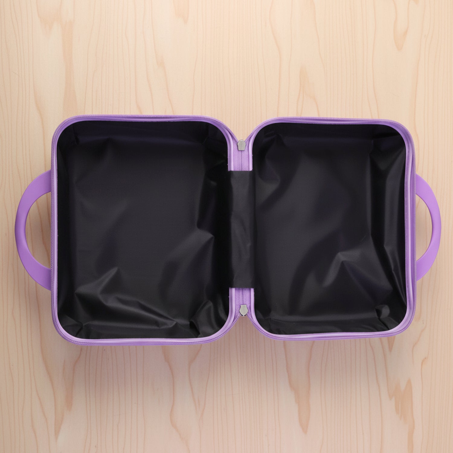 Kids Bear-Shaped Carry Case compact and portable design