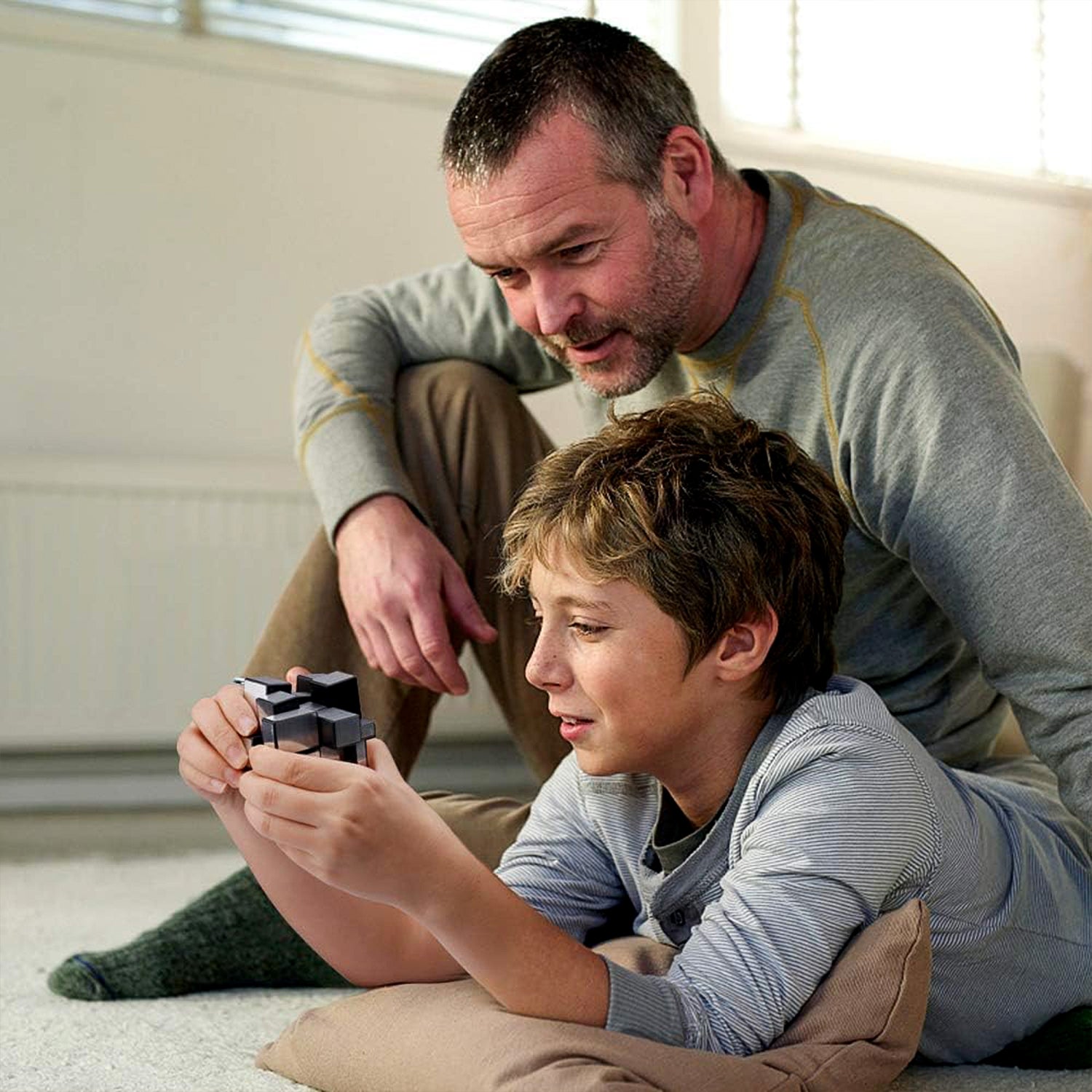 Mirror Cube – 3x3 Puzzle Cube with Reflective Silver Surfaces