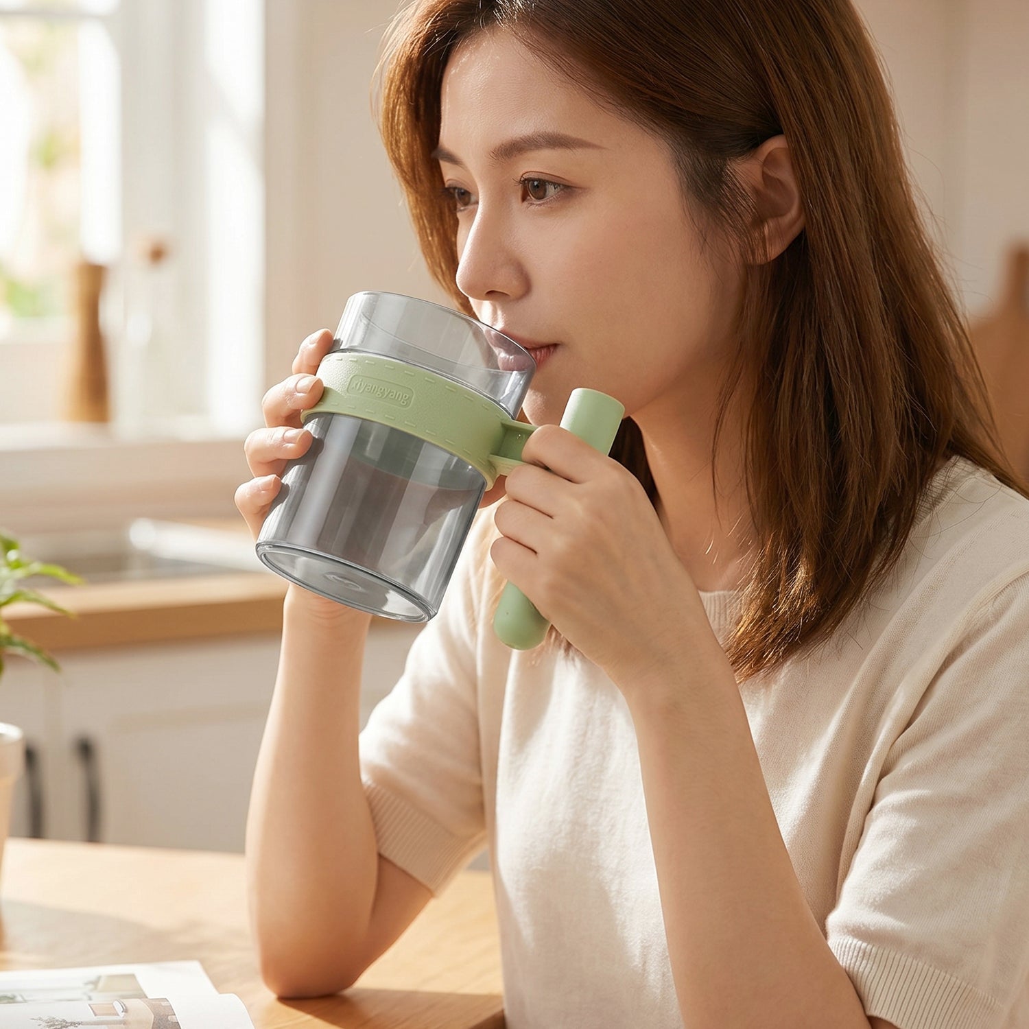 Transparent Plastic Cup with Handle Reusable Water Tea and Coffee Mug (1 Pc) view 3