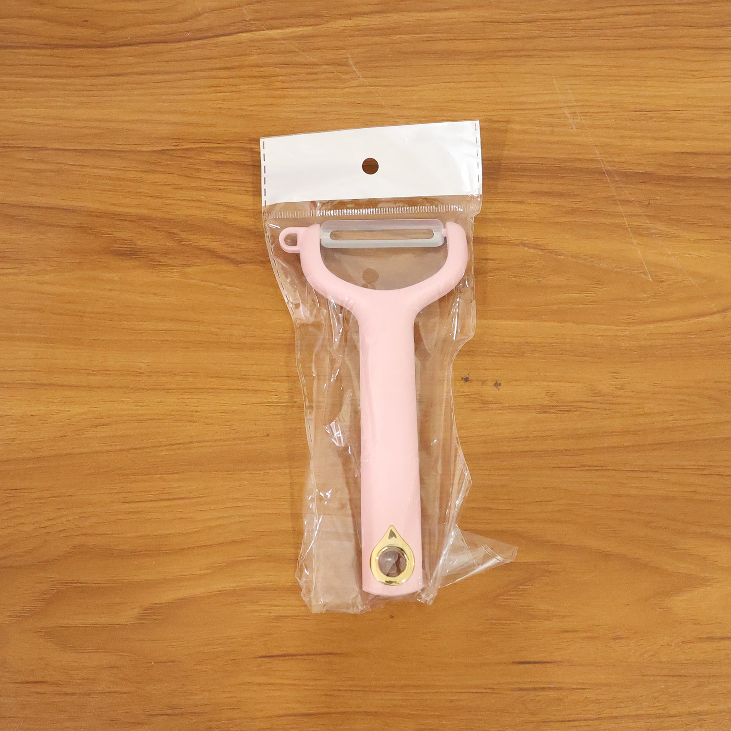 Ergonomic Handheld Vegetable & Fruit Peeler - Smooth & Effortless