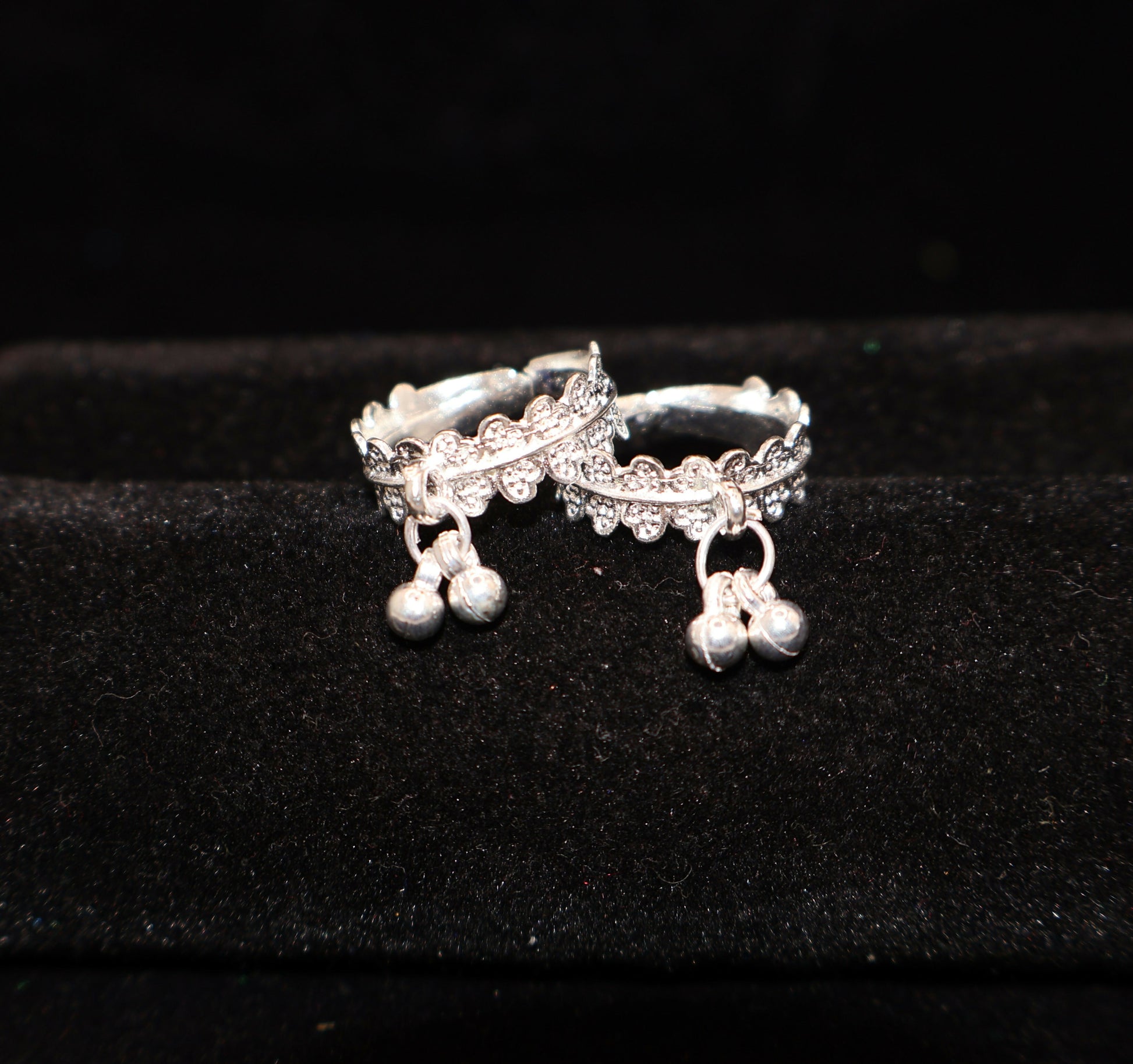 Silver-Plated Ethnic Toe Ring Bichiya with Traditional Ghungroo Bells